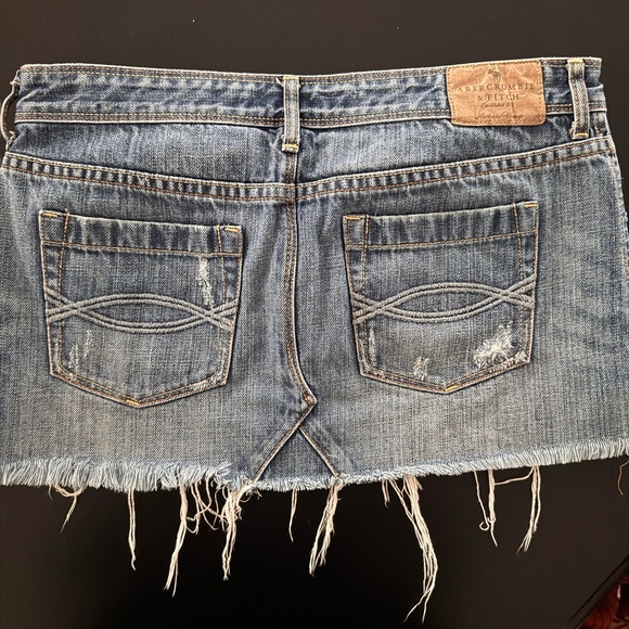 Abercrombie & Fitch Distressed Blue Mini Skirt - Picture 3 of 3
